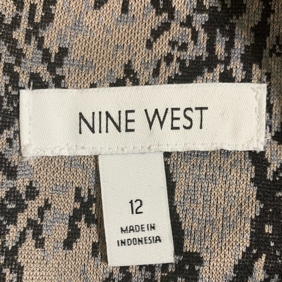 Nine West Scoopneck Snakeskin Short Sleeve Dress-Size 12 NWT - Picture 7 of 10